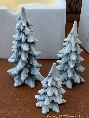 Lot #384 (1 of 10)