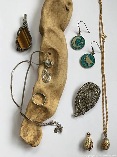Costume Jewelry Lot (1 of 5)