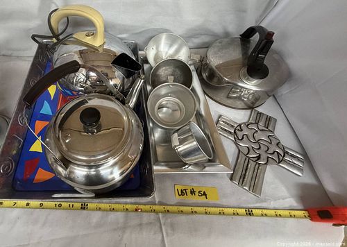 Set of 4-6 Stainless Steel Kitchenware Pieces, Mixed Types (1 of 4)