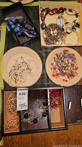 Costume Jewelry: Glass/Crystal, Faux Pearls, Metal B (1 of 17)