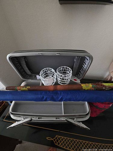 Samsonite Black Train/Makeup Vanity Case with Handle (1 of 5)