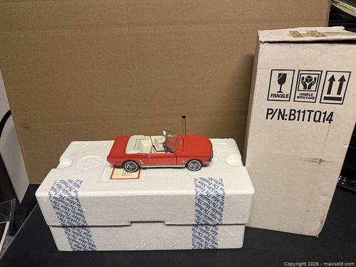 Franklin Mint 1964 1/2 Ford Mustang Convertible (1 of 6)