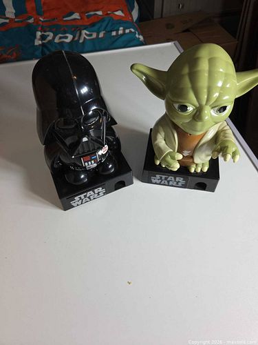 Star Wars Darth Vader & Yoda Plastic Figures, Lot of 2, 9 in (1 of 5)