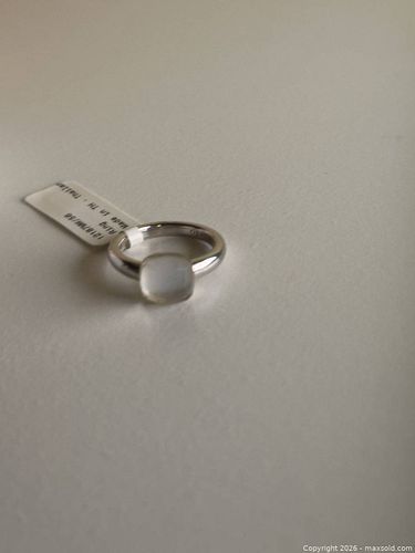 925 Sterling Silver Rhodium-Plated Solitaire Ring, Size 7.75 US (1 of 7)