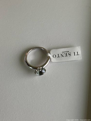 Designer 925 Sterling Silver Solitaire Ring, Size 8.5 US (1 of 7)