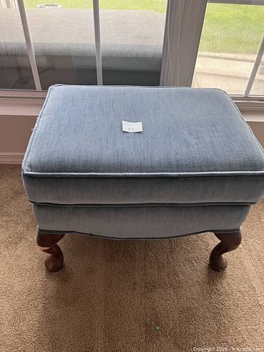 Lot #11 (1 of 8)