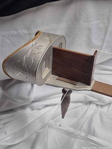 Early 20th Century Wooden Stereoscope with Glass Lenses (1 of 9)