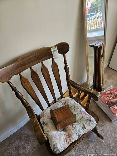 Mixed Lot: Rocking Chair, Plant Stand, Wall Shelf, Mirror, Sunbeam Twin Blanket (1 of 12)