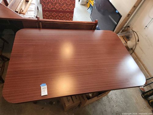 Dining Table with Veneer with 6 Windsor Chairs (1 of 18)