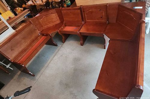 Solid Wood Corner Dining Bench Set in Cherry Mahogany (1 of 19)