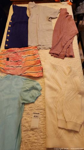 Women's Mixed Clothing Lot, Small & Medium sizes— Assorted Colors (1 of 19)