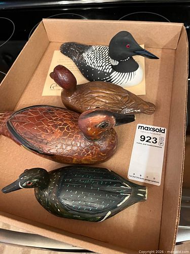 Hand-Carved and Painted Wooden Bird Decoys (1 of 16)