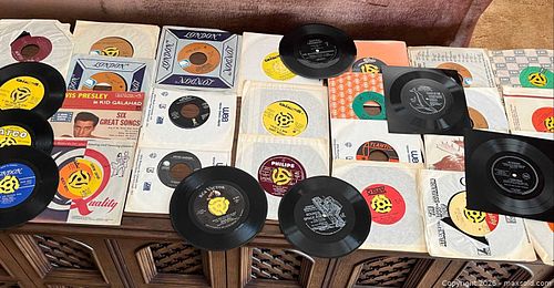 Vintage 45 RPM Records, Including Elvis Presley and More (1 of 10)