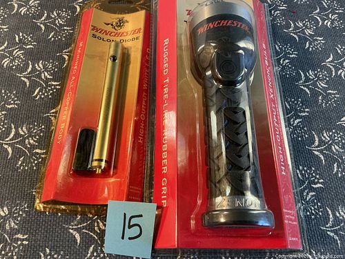 2 Sealed Winchester Flashlights  (1 of 10)