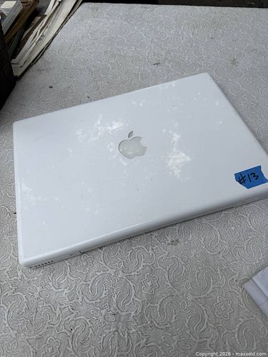 APPLE MACBOOK FOR PARTS AS IS. (1 of 4)