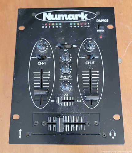 Numark Preamp Mixer Model #DM905 (1 of 3)