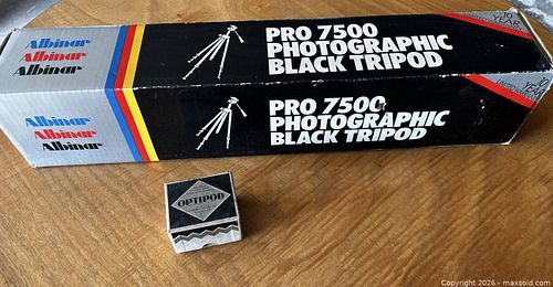 Pro 7500 Photographic Black Tripod & Optipod Universal Clamp & Tripod Head Combined (1 of 5)