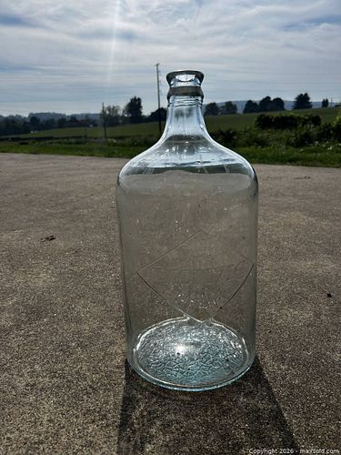 Vintage 5 Gallon Crystal Water Jug (1 of 3)