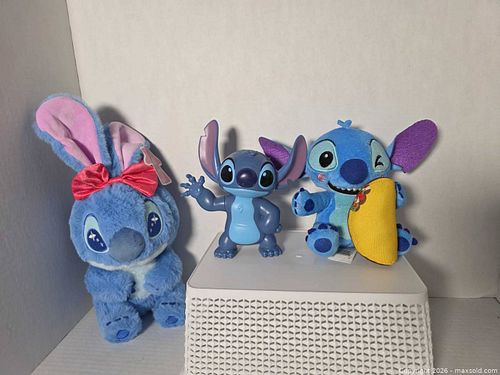 Lot of 3 Stitch Plush & Vinyl Figures (Disney) (1 of 4)