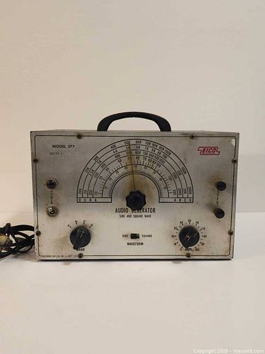 EICO Model 377 Audio / Signal Generator (1 of 7)