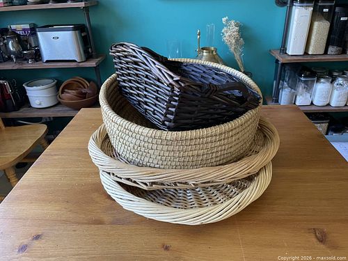 Wicker Basket Lot of 4 (1 of 10)