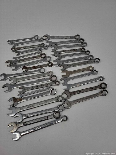 Assorted Chrome Vanadium Combination Wrench Set, SAE Sizes (1 of 5)