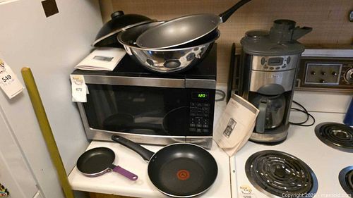 Insignia Countertop Microwave, Stainless Steel & Black & Delfino Coffee Maker & Pans (1 of 17)
