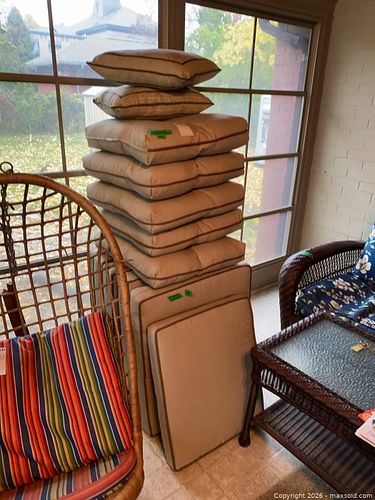 5 Seat and 5 Back Outdoor Cushions (1 of 8)
