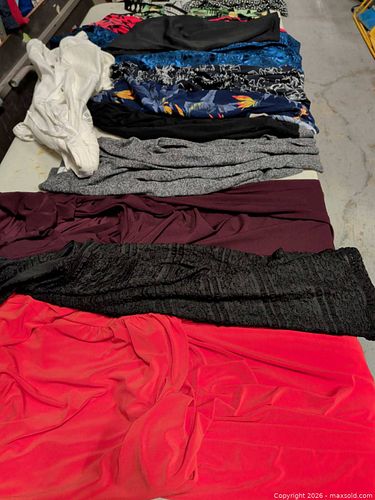 Women's clothing (1 of 5)