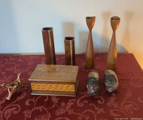 Small Collection of Wood Decorative Items (1 of 6)