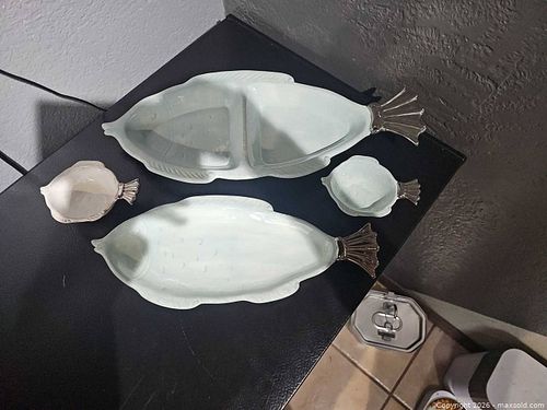 Fish serving plates (1 of 9)