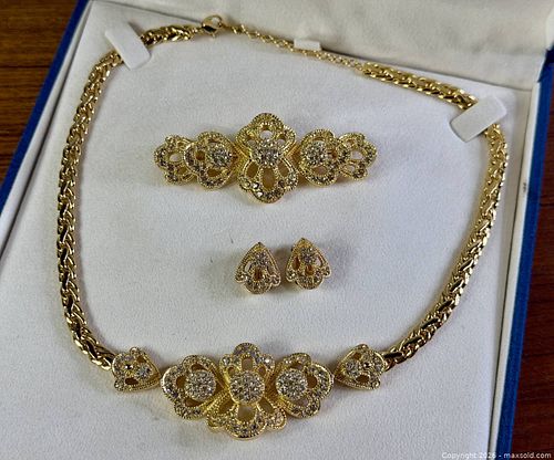 Vintage Christian Dior Crystal Floral Three-Piece Parure (1 of 12)