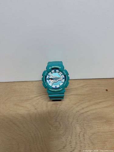 Lot #52 (1 of 6)