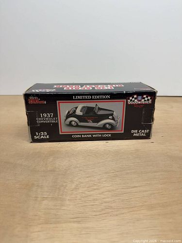 Lot #23 (1 of 7)