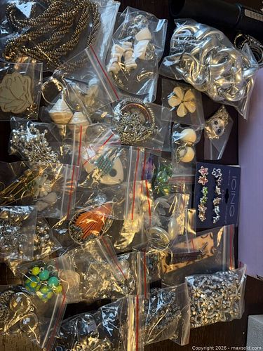 Mixed Lot Costume Jewelry — Earrings, Pendants, Beads, Rings (1 of 8)