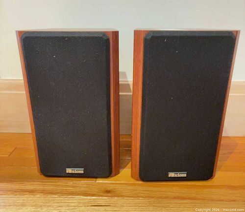 Pair of Axiom Millennia Bookshelf Speakers (Model M3Ti) (1 of 8)