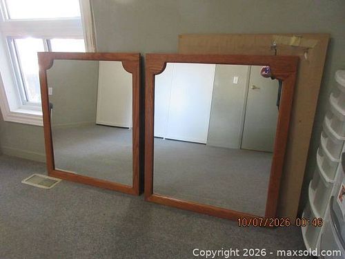 Mirror set (1 of 3)