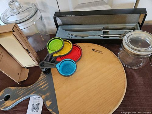 Assorted Kitchen  (1 of 9)