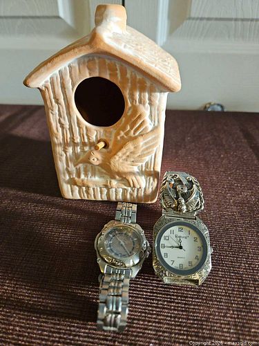 Bird House and 2 Watches (1 of 5)
