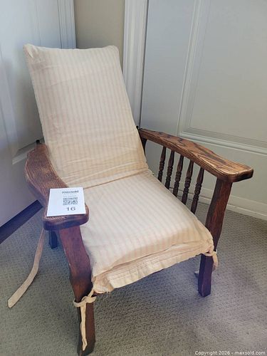 Vintage Oak Child's Lounger (1 of 5)