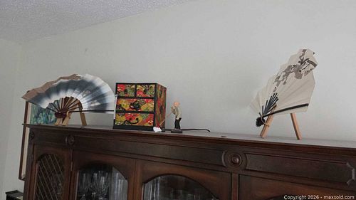 Japanese-Style Tabletop Decorative Fans, Mini Chest & Figurine B (1 of 9)