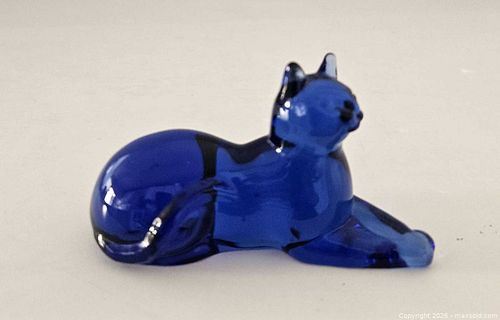 Cobalt Blue Curio Cabinet Cat (1 of 4)
