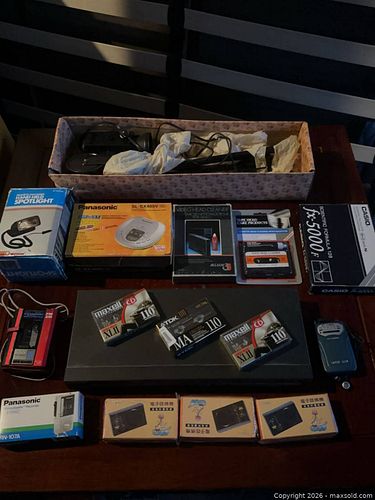 Electronics Lot Technics Equalizer  (1 of 7)