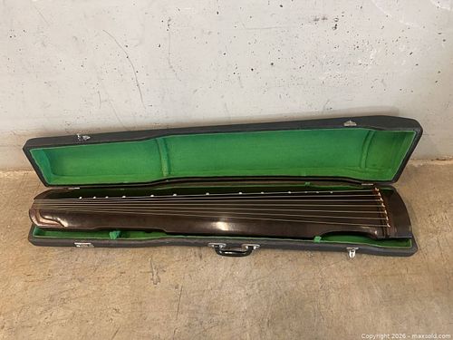 Gukin String Instrument & Case  (1 of 3)