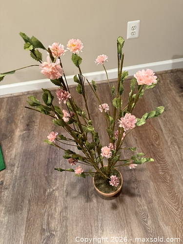 Pink Potted Floral Arrangement in Terracotta Pot, 24–36 in (1 of 3)