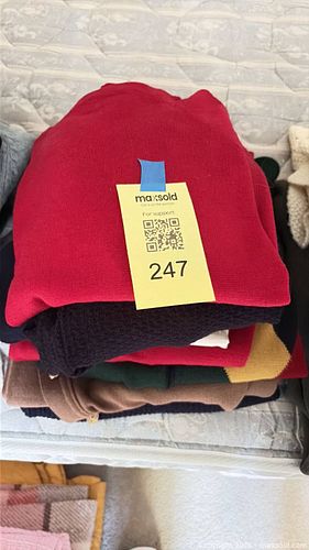 Mixed Lot of Sweaters & Knitwear, Various Colors and Brands (1 of 7)