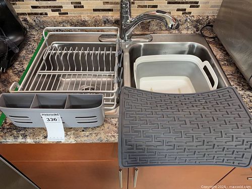 Dish Drying Rack with Utensil Holder, silicone mat and collapsible basin (1 of 7)