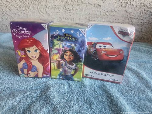 Sealed disney  (1 of 4)