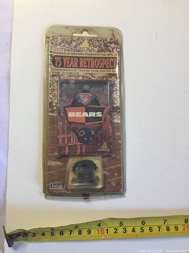 Vintage Chicago Bears Pinnacle Brands Pin Set (1 of 3)
