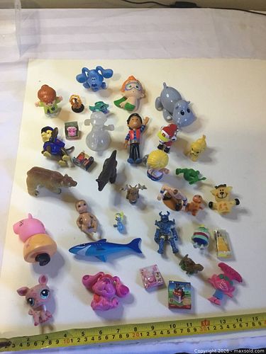 Vintage Toy Figures (1 of 5)